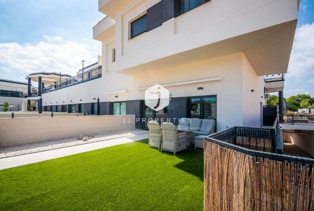 Tweedehands - Appartement / flat -
Algorfa - Inland