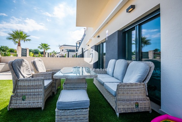 Tweedehands - Appartement / flat -
Algorfa - Inland