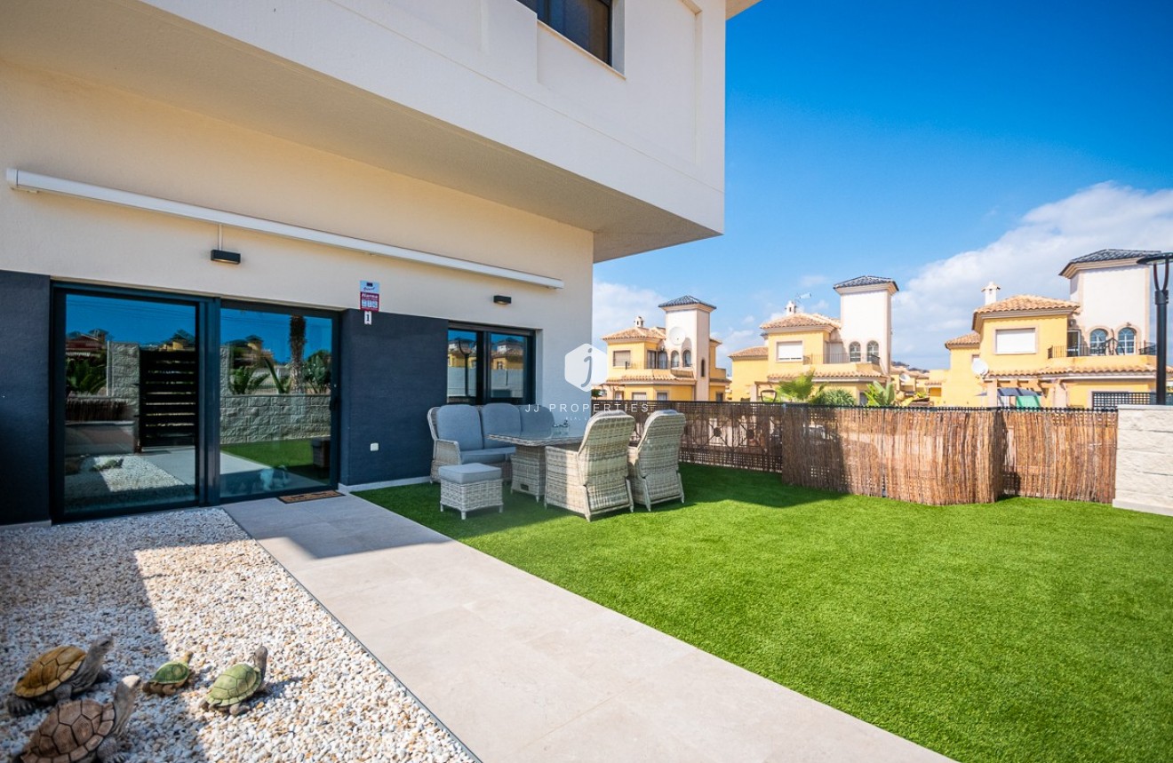 Tweedehands - Appartement / flat -
Algorfa - Inland