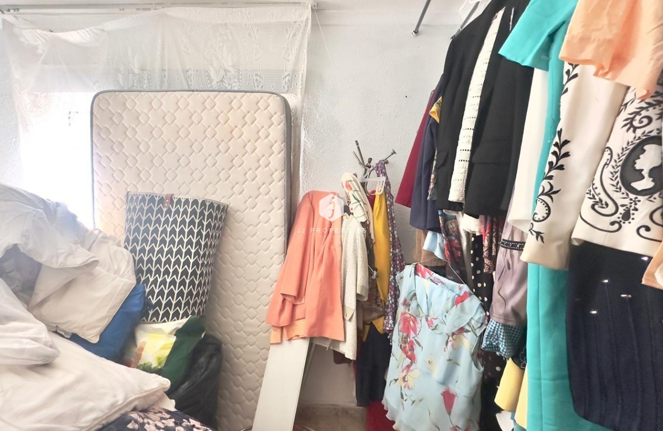 Tweedehands - Penthouse -
Torrevieja - Estacion de autobuses