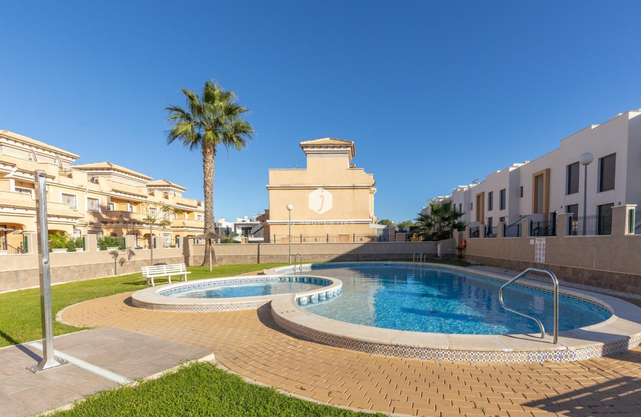 Segunda mano - Chalet -
Orihuela Costa - PAU 8