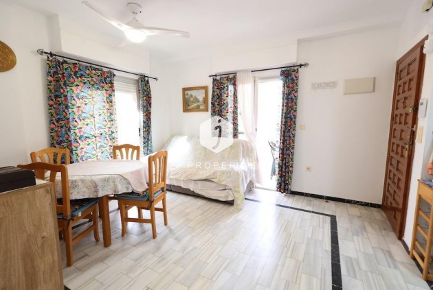 Z drugiej ręki - Mieszkanie w bloku -
Torrevieja - Costa Blanca