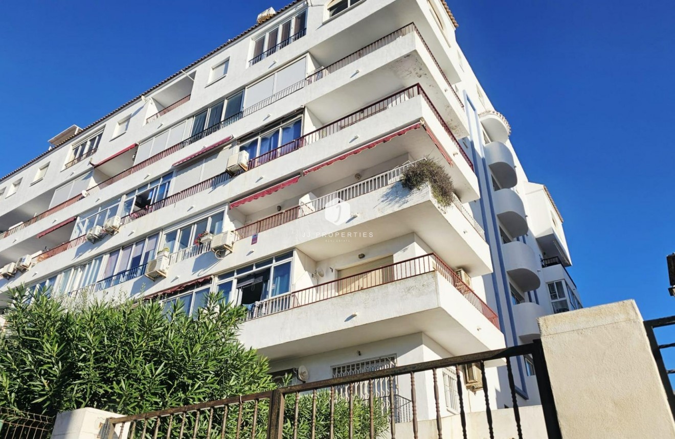 Z drugiej ręki - Mieszkanie w bloku -
Torrevieja - Torreblanca