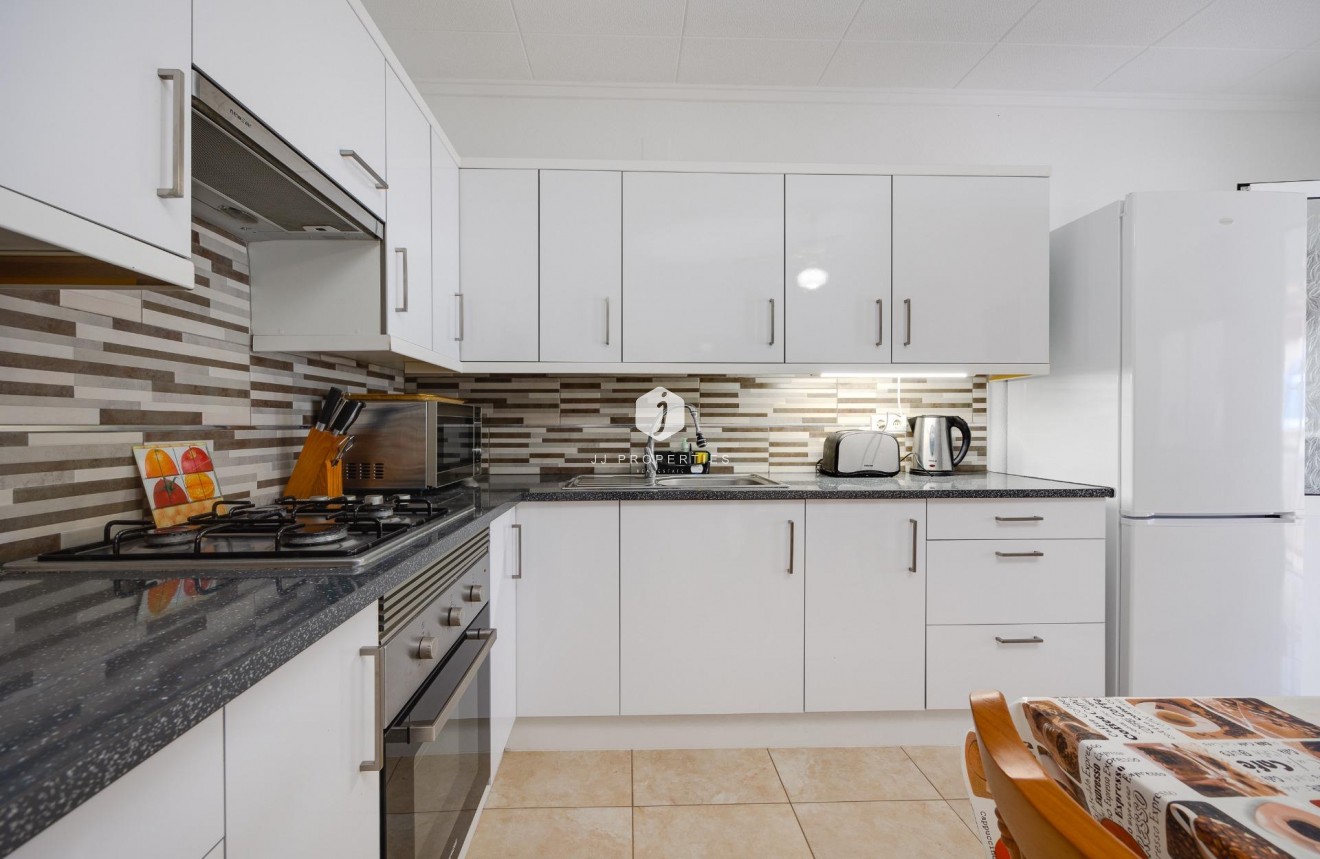 Segunda mano - Chalet -
Torrevieja - La Siesta - El Salado - Torreta