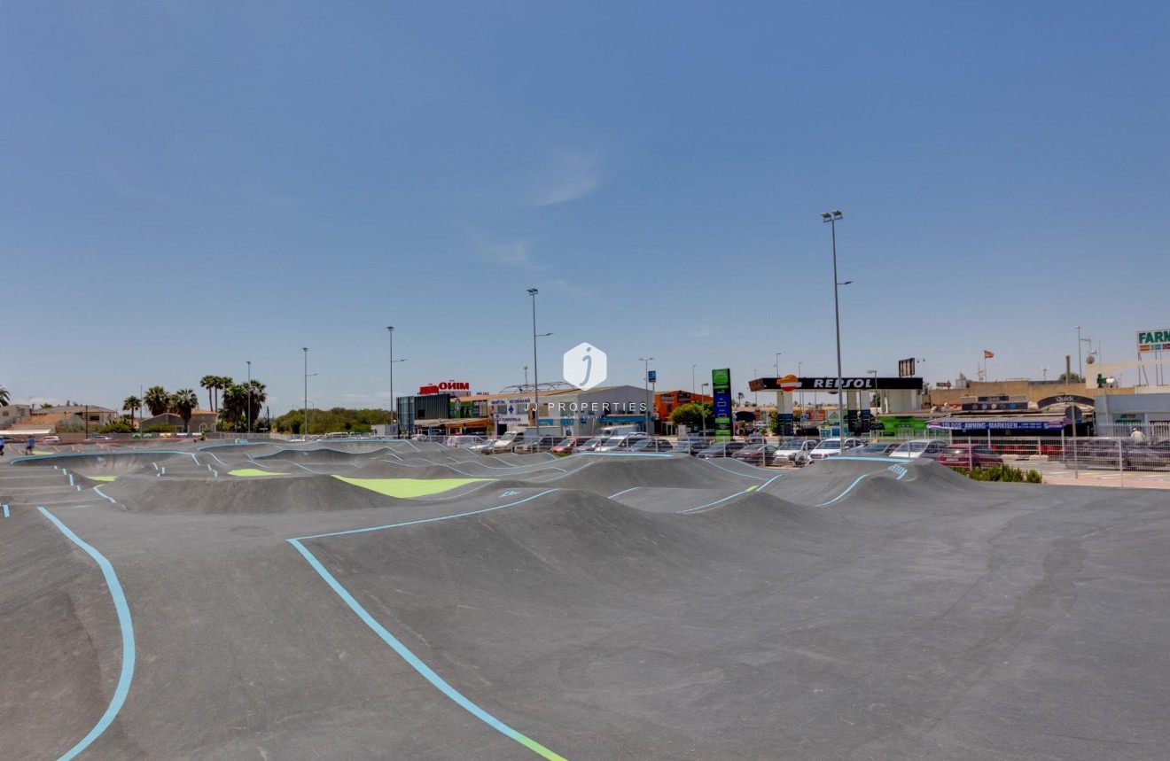 Segunda mano - Chalet -
Torrevieja - La Siesta - El Salado - Torreta