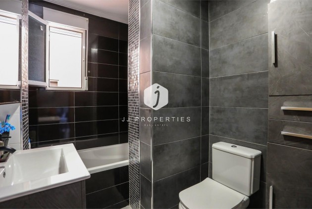 Segunda mano - Apartamento / piso -
Orihuela Costa - Playa Flamenca