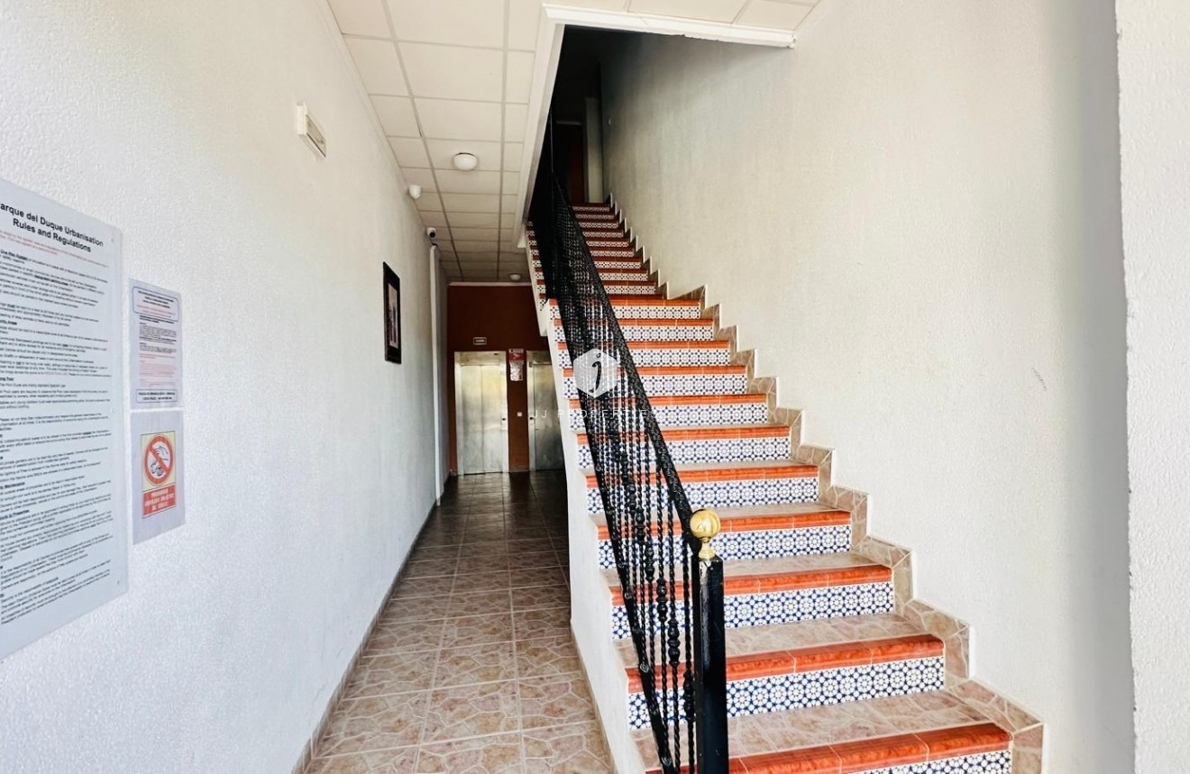 Segunda mano - Apartamento / piso -
Orihuela Costa - Playa Flamenca