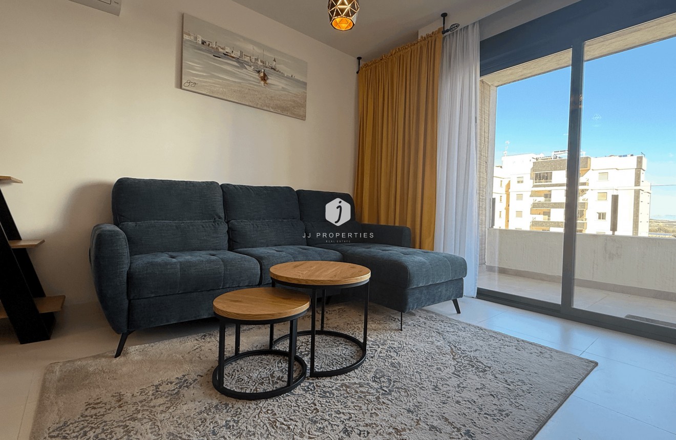 Tweedehands - Appartement / flat -
San Miguel de Salinas - Inland