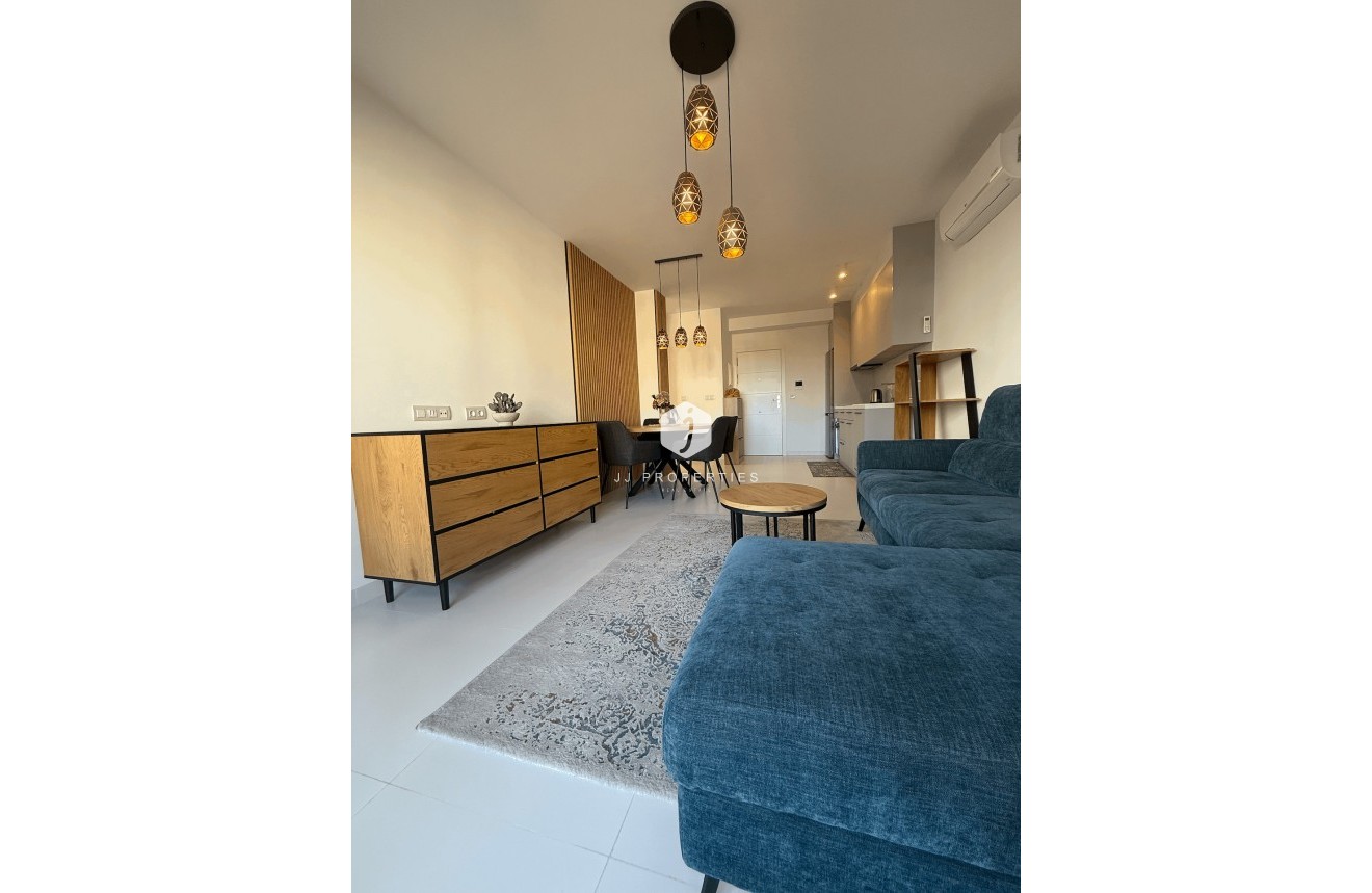Tweedehands - Appartement / flat -
San Miguel de Salinas - Inland