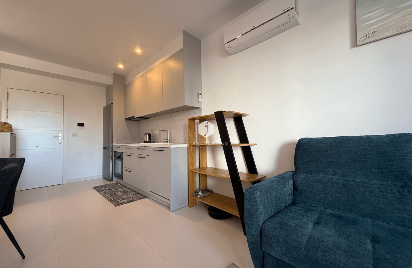 Tweedehands - Appartement / flat -
San Miguel de Salinas - Inland