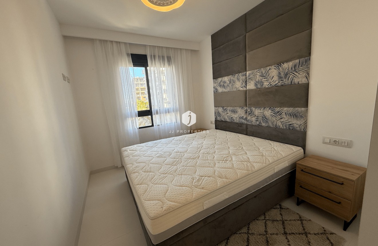 Tweedehands - Appartement / flat -
San Miguel de Salinas - Inland