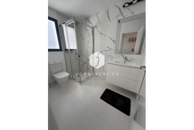 Tweedehands - Appartement / flat -
San Miguel de Salinas - Inland