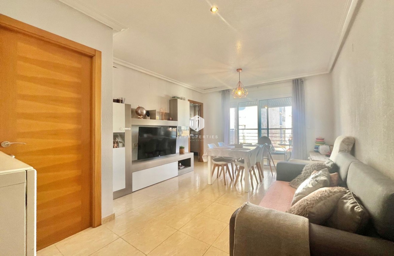 Tweedehands - Appartement / flat -
Torrevieja - Centro