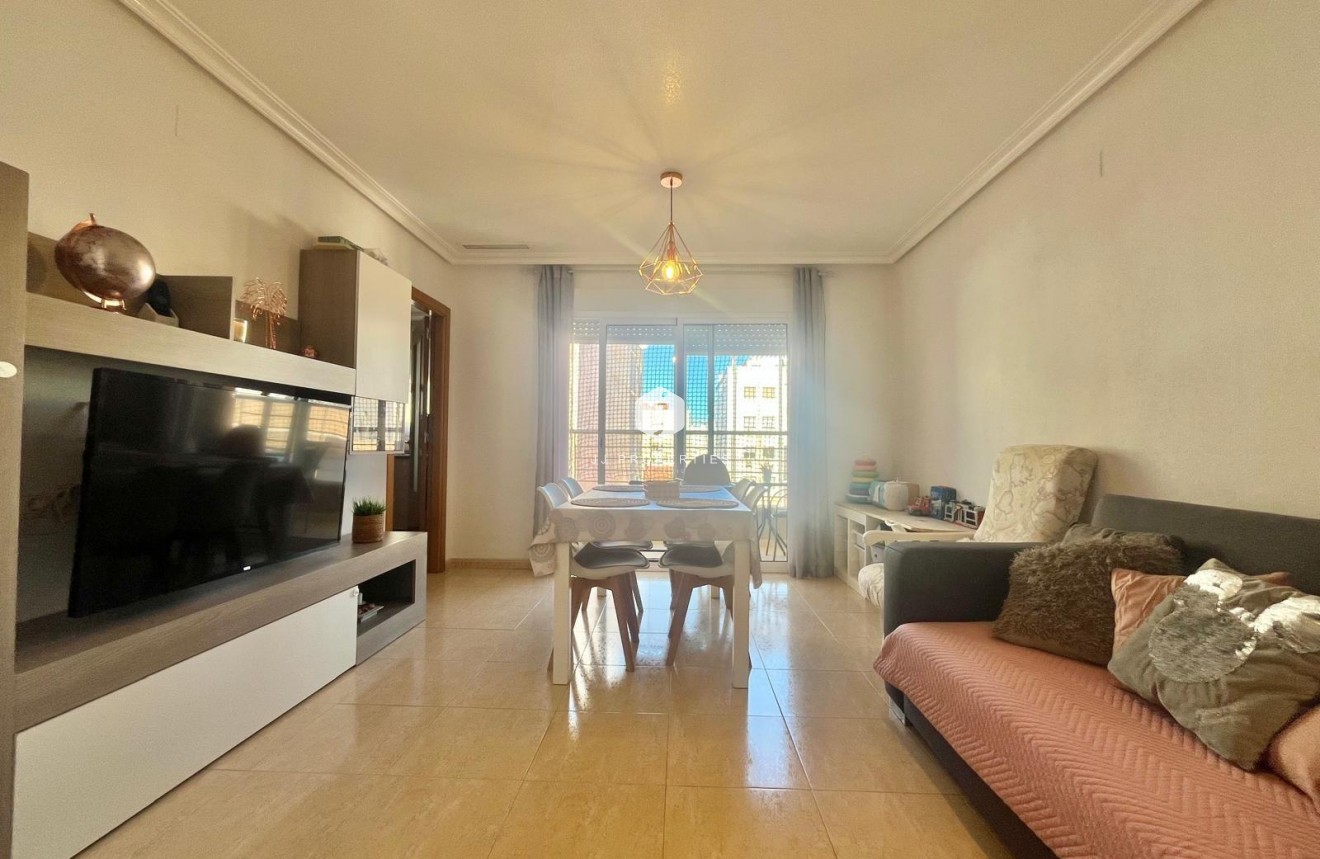 Tweedehands - Appartement / flat -
Torrevieja - Centro