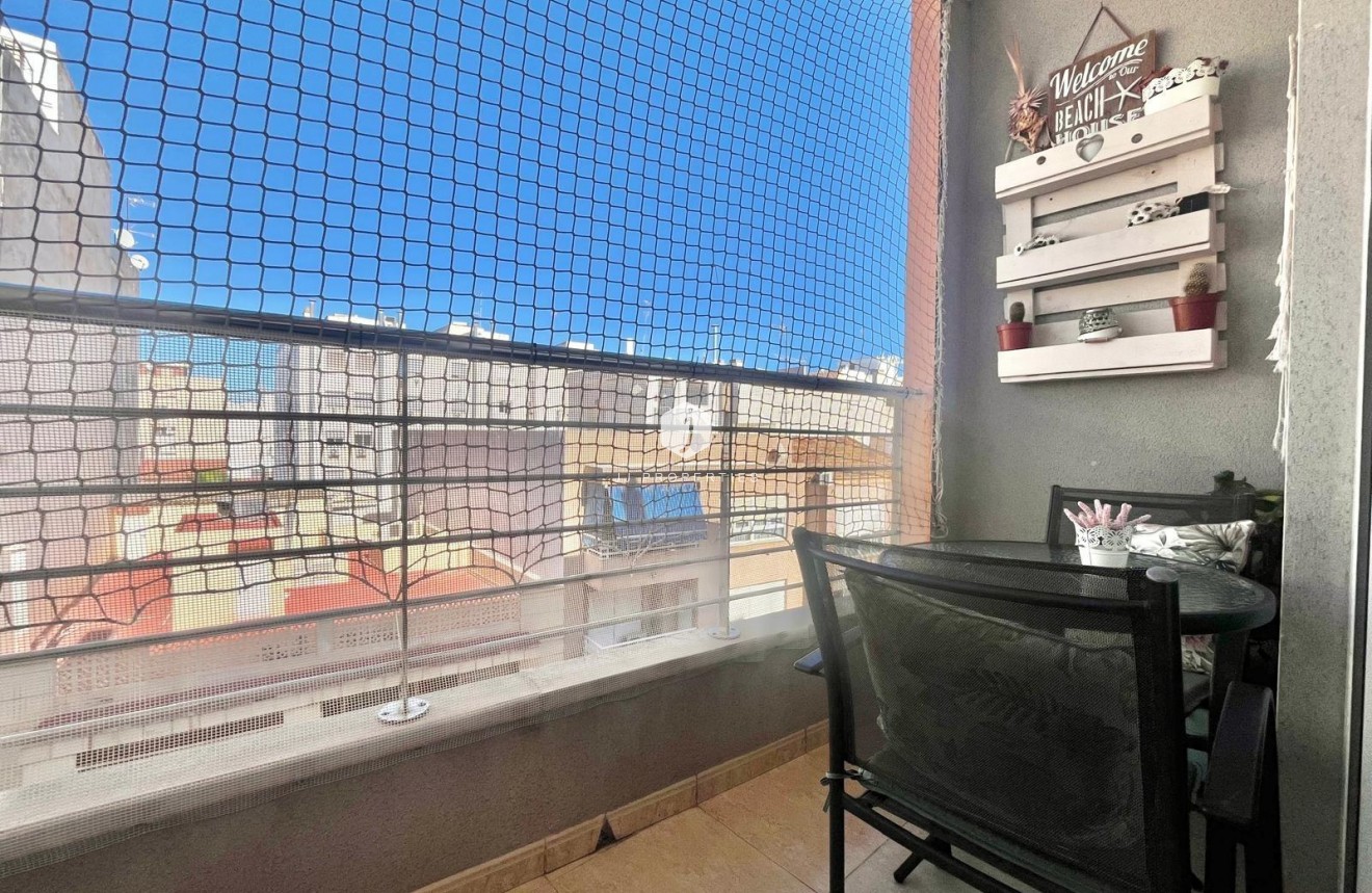 Tweedehands - Appartement / flat -
Torrevieja - Centro