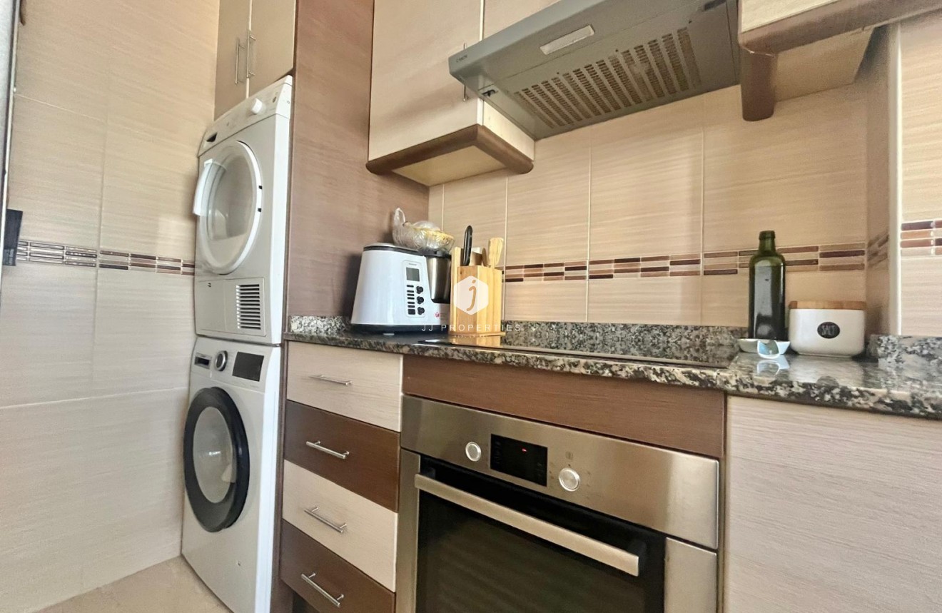 Tweedehands - Appartement / flat -
Torrevieja - Centro