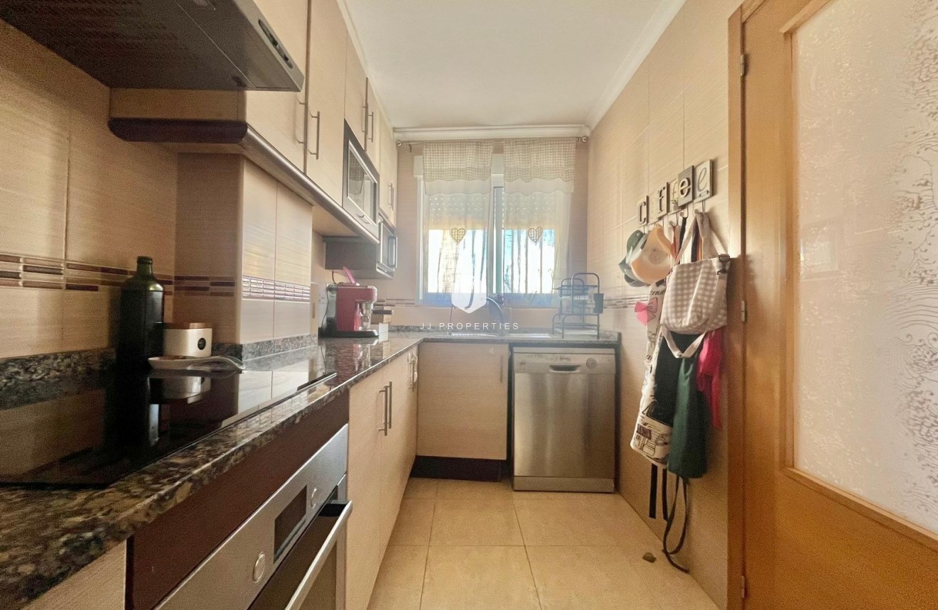 Tweedehands - Appartement / flat -
Torrevieja - Centro