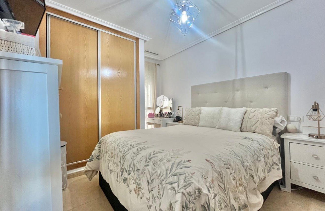 Tweedehands - Appartement / flat -
Torrevieja - Centro