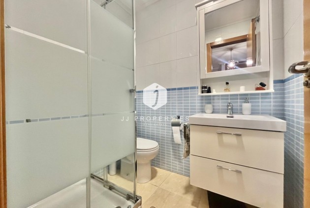 Tweedehands - Appartement / flat -
Torrevieja - Centro