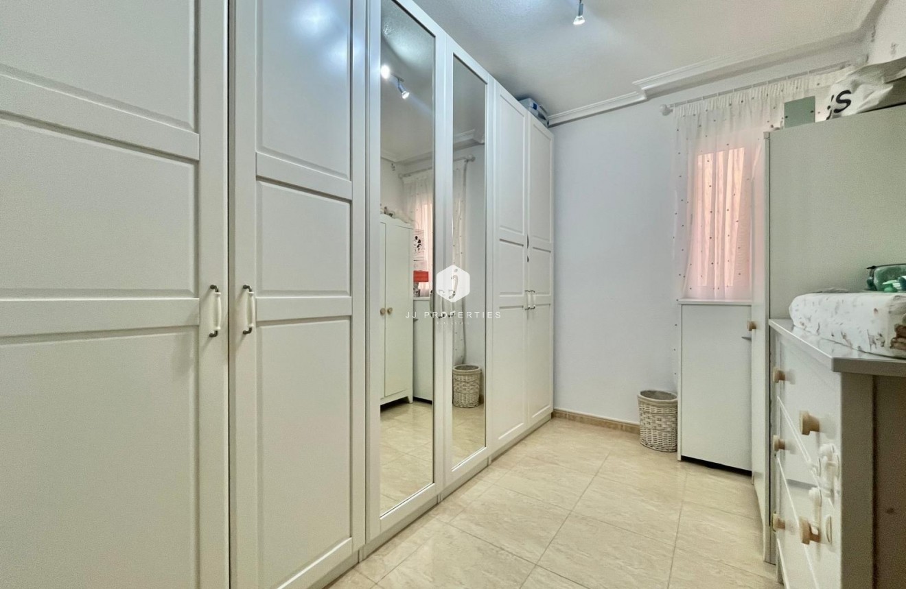 Tweedehands - Appartement / flat -
Torrevieja - Centro