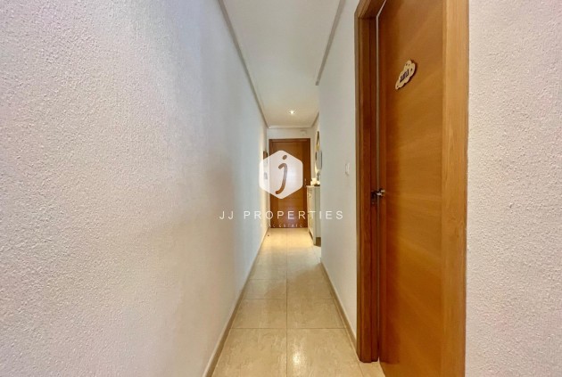 Tweedehands - Appartement / flat -
Torrevieja - Centro