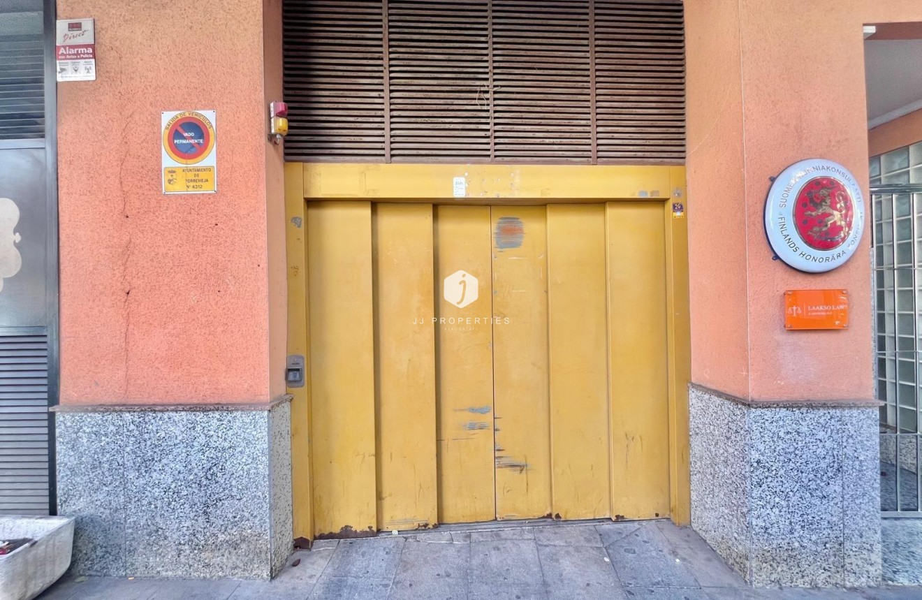 Tweedehands - Appartement / flat -
Torrevieja - Centro