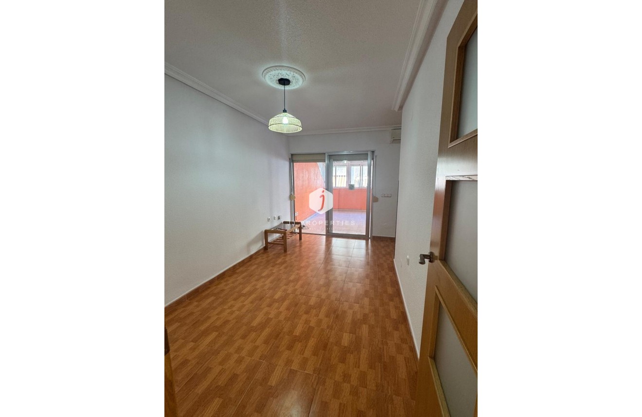 Segunda mano - Ático -
Torrevieja - Playa de los Locos