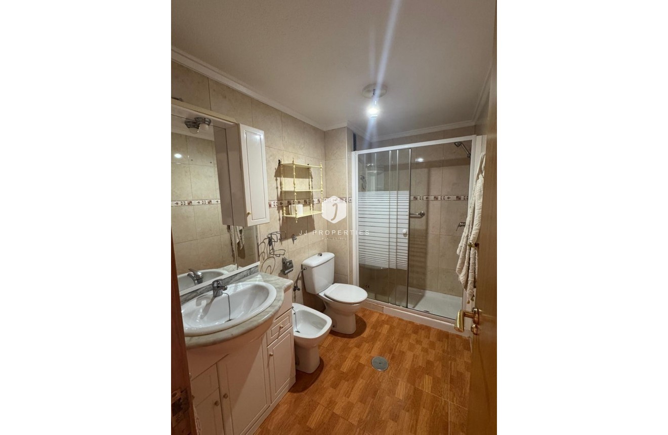 Segunda mano - Ático -
Torrevieja - Playa de los Locos