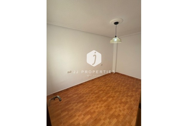 Segunda mano - Ático -
Torrevieja - Playa de los Locos