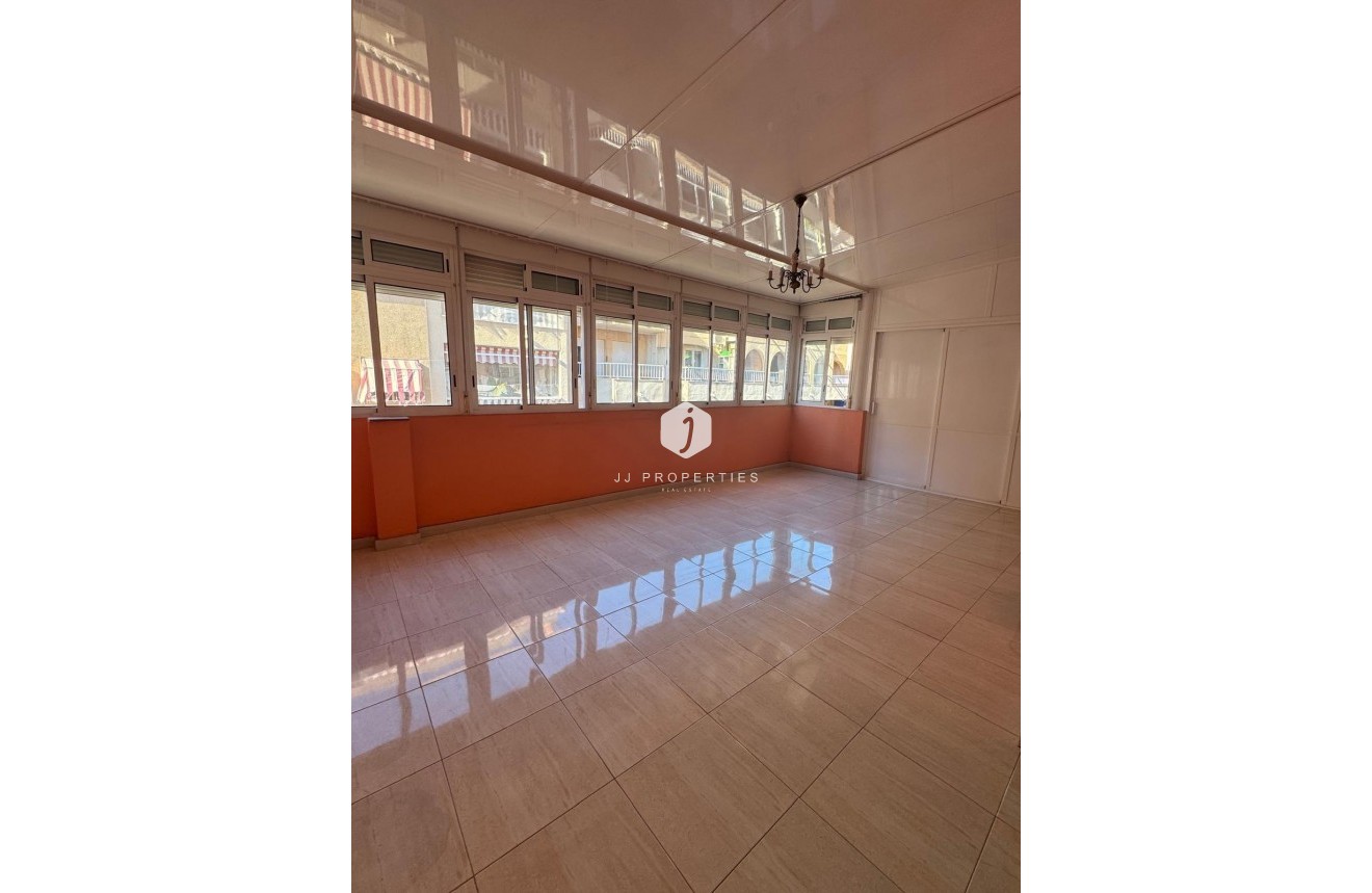 Segunda mano - Ático -
Torrevieja - Playa de los Locos