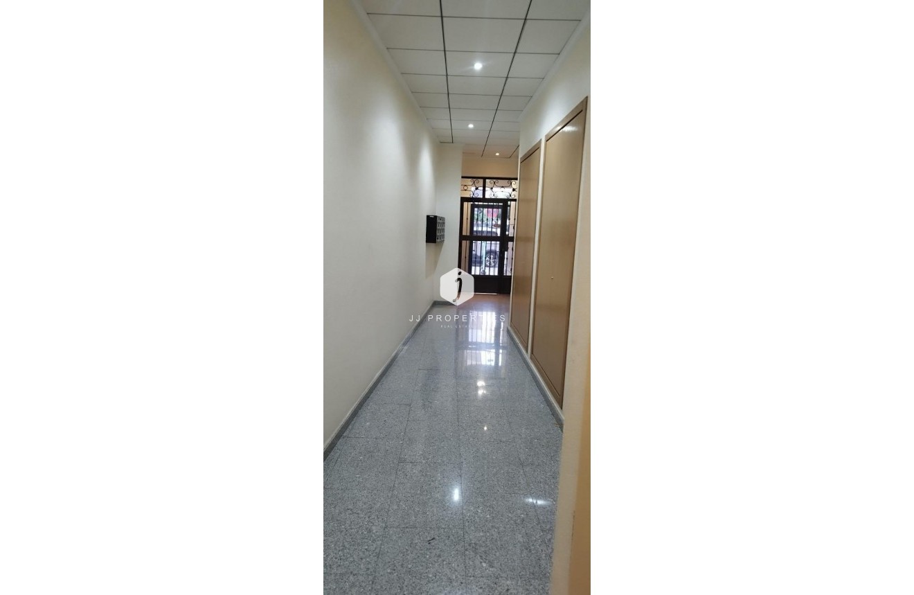 Tweedehands - Appartement / flat -
Torrevieja