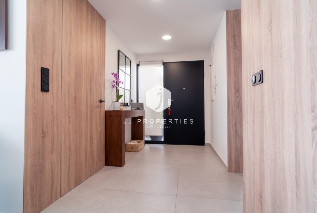 Z drugiej ręki - Villa -
Algorfa - Inland