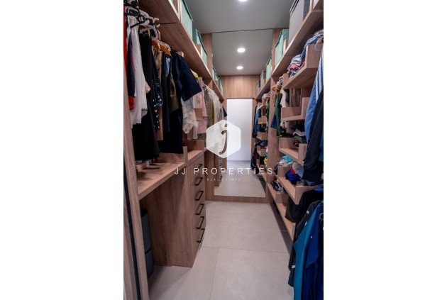 Z drugiej ręki - Villa -
Algorfa - Inland