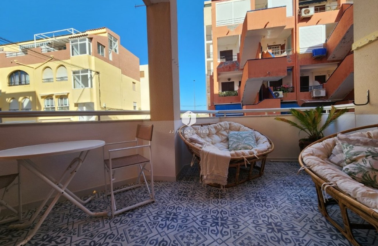 Tweedehands - Appartement / flat -
La Mata - Costa Blanca