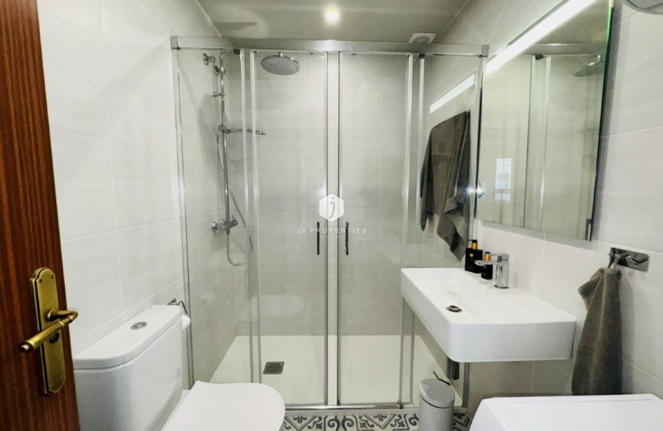 Tweedehands - Appartement / flat -
La Mata - Costa Blanca