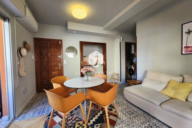 Tweedehands - Appartement / flat -
La Mata - Costa Blanca