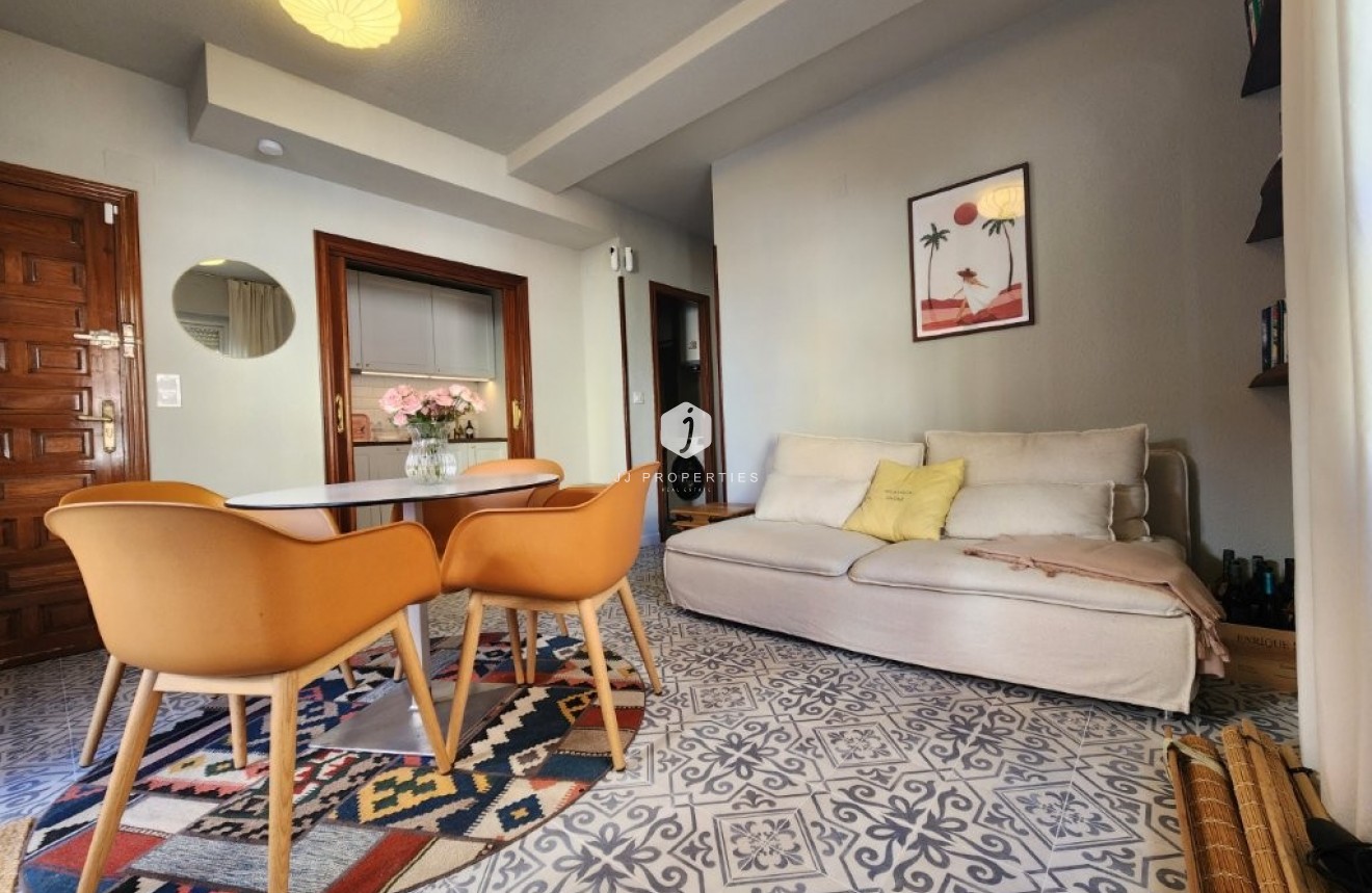 Tweedehands - Appartement / flat -
La Mata - Costa Blanca