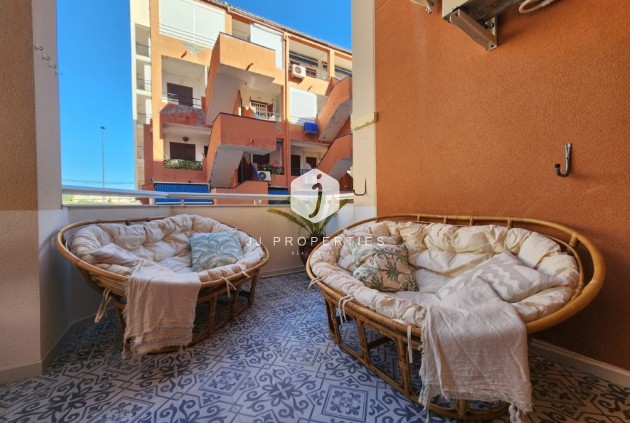 Tweedehands - Appartement / flat -
La Mata - Costa Blanca