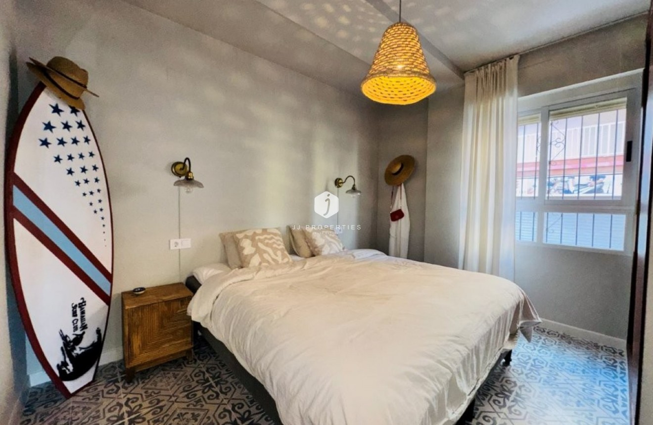 Tweedehands - Appartement / flat -
La Mata - Costa Blanca