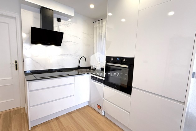 Resale - Apartment / flat -
Torrevieja - Costa Blanca