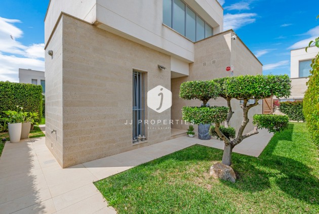 Segunda mano - Villa -
Orihuela Costa - Costa Blanca