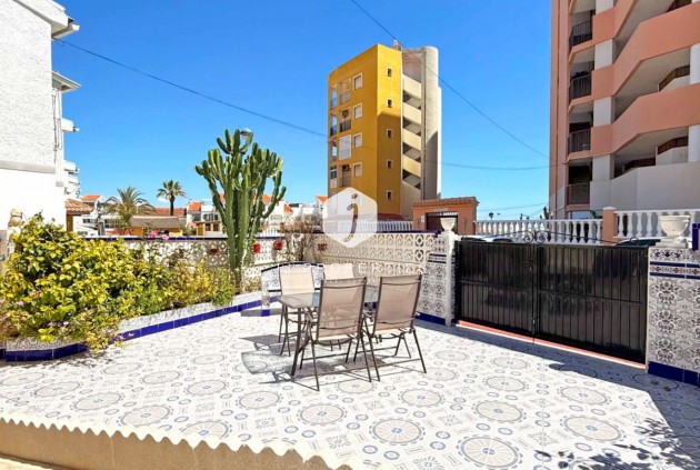 D'occasion - Appartement -
Torrevieja - Costa Blanca