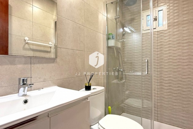 D'occasion - Appartement -
Torrevieja - Costa Blanca