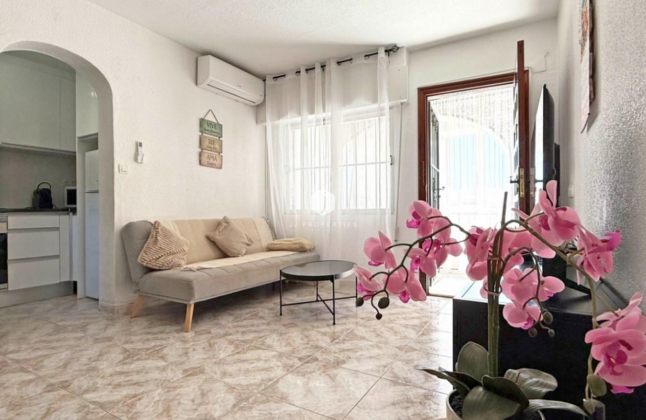 D'occasion - Appartement -
Torrevieja - Costa Blanca