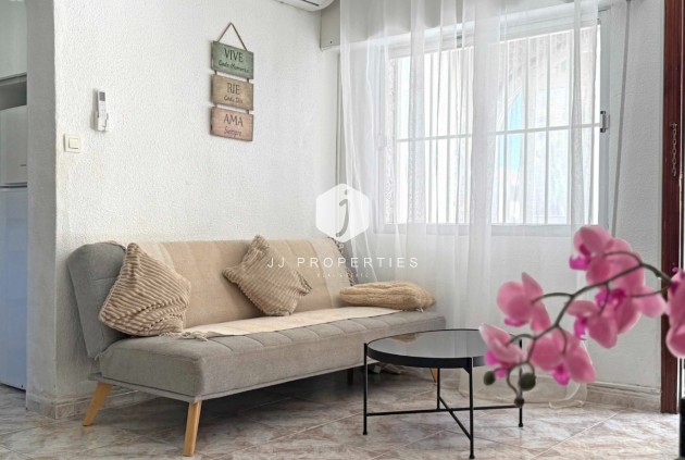 D'occasion - Appartement -
Torrevieja - Costa Blanca