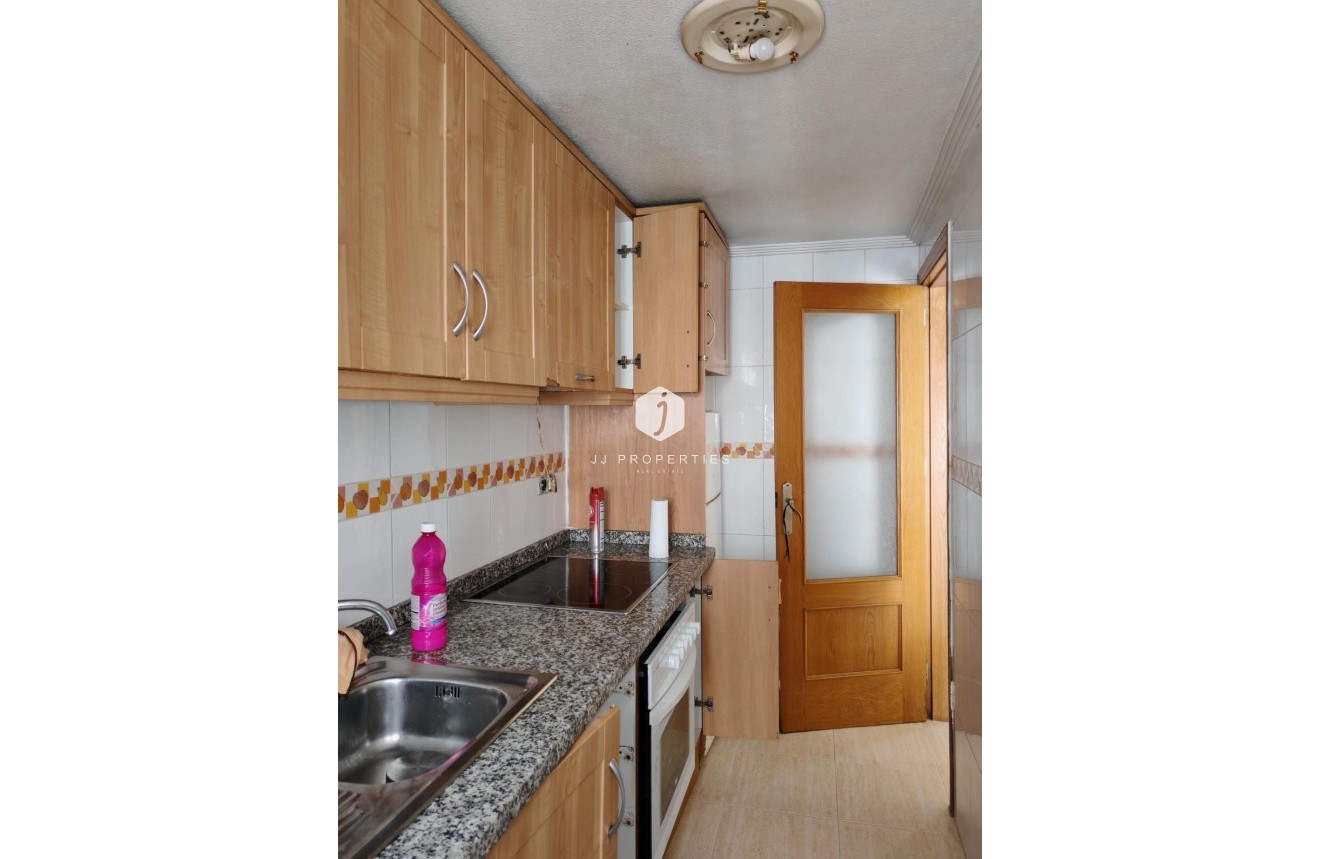 Segunda mano - Apartamento / piso -
Torrevieja - Centro