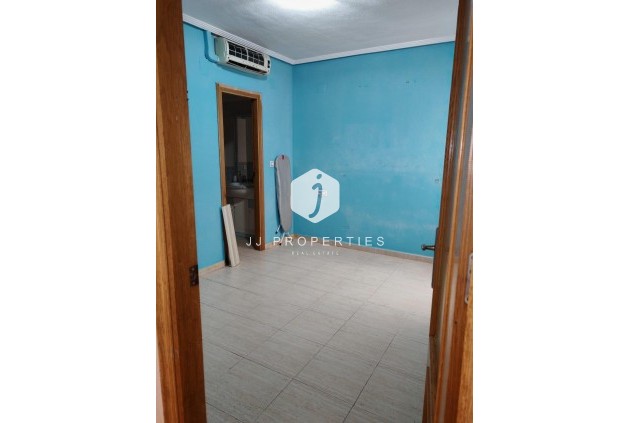 Segunda mano - Apartamento / piso -
Torrevieja - Centro