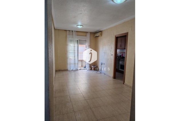 Segunda mano - Apartamento / piso -
Torrevieja - Centro