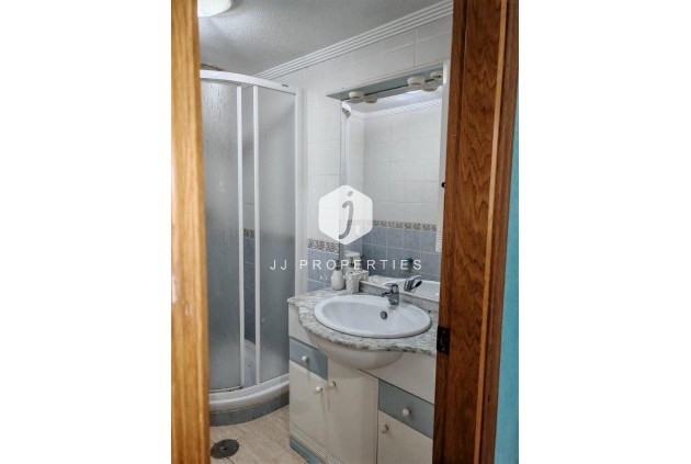 Segunda mano - Apartamento / piso -
Torrevieja - Centro