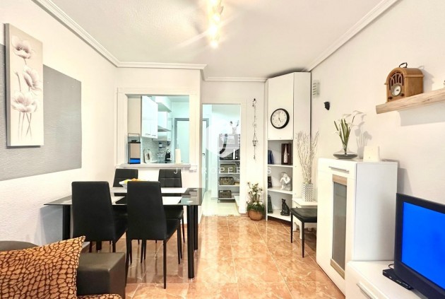 Tweedehands - Appartement / flat -
Torrevieja - Estacion de autobuses